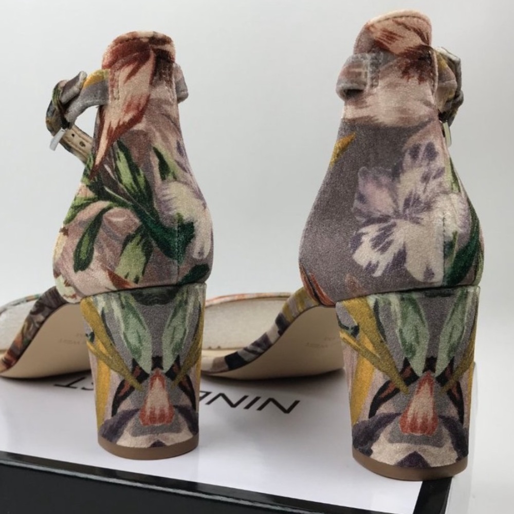 Nine West - Picture 6 of 6